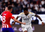 包含谢震业复出首秀出彩，莱比锡主场险胜马德里竞技，豪取10连胜的词条