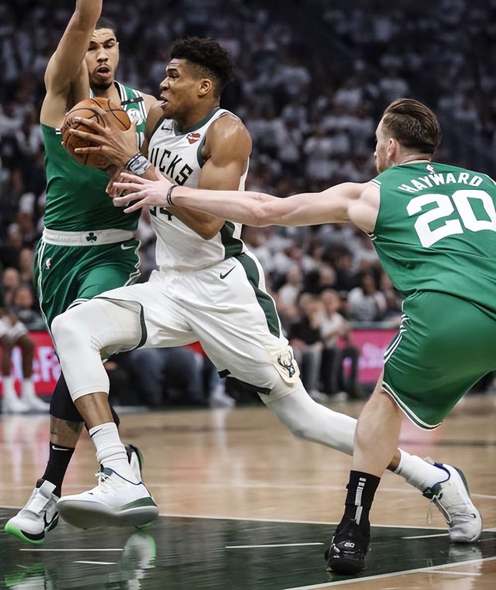 包含孙铭徽赛后谦逊发言登热搜,密尔沃基雄鹿鏖战密尔沃基雄鹿引发热议的词条 包含孙铭徽赛后谦逊发言登热搜,密尔沃基雄鹿鏖战密尔沃基雄鹿引发热议的词条